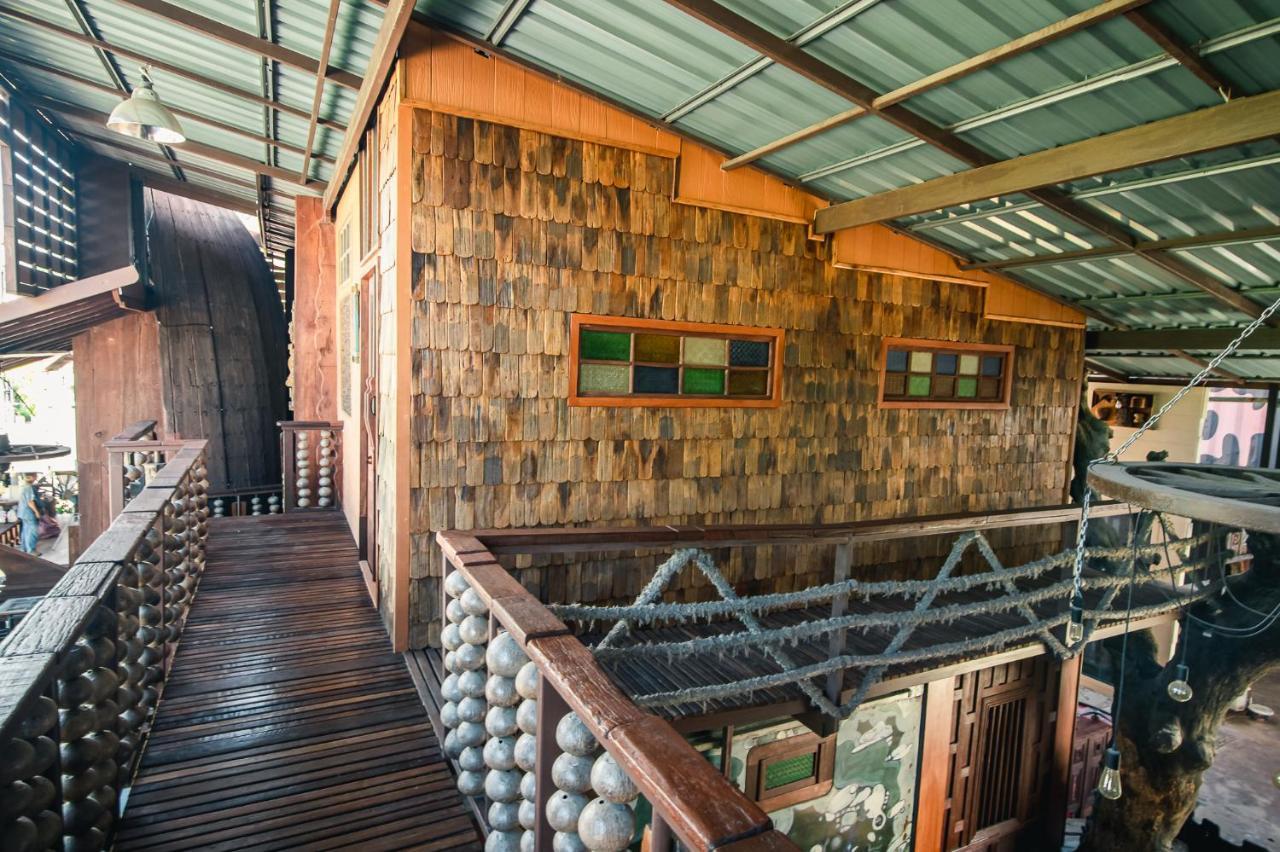 Suankaew​ Art​ Hostel​ Chonburi Extérieur photo