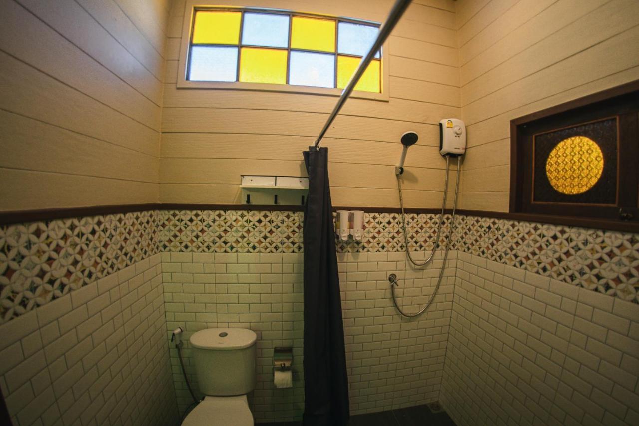 Suankaew​ Art​ Hostel​ Chonburi Extérieur photo