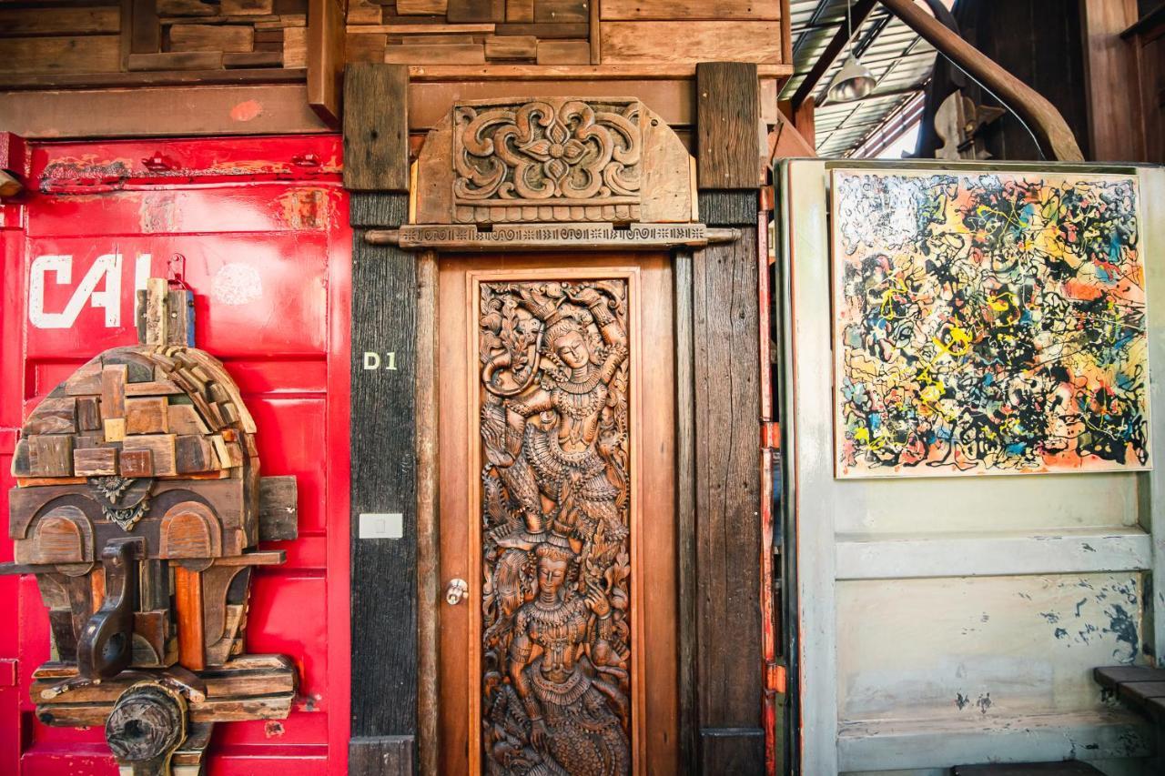 Suankaew​ Art​ Hostel​ Chonburi Extérieur photo