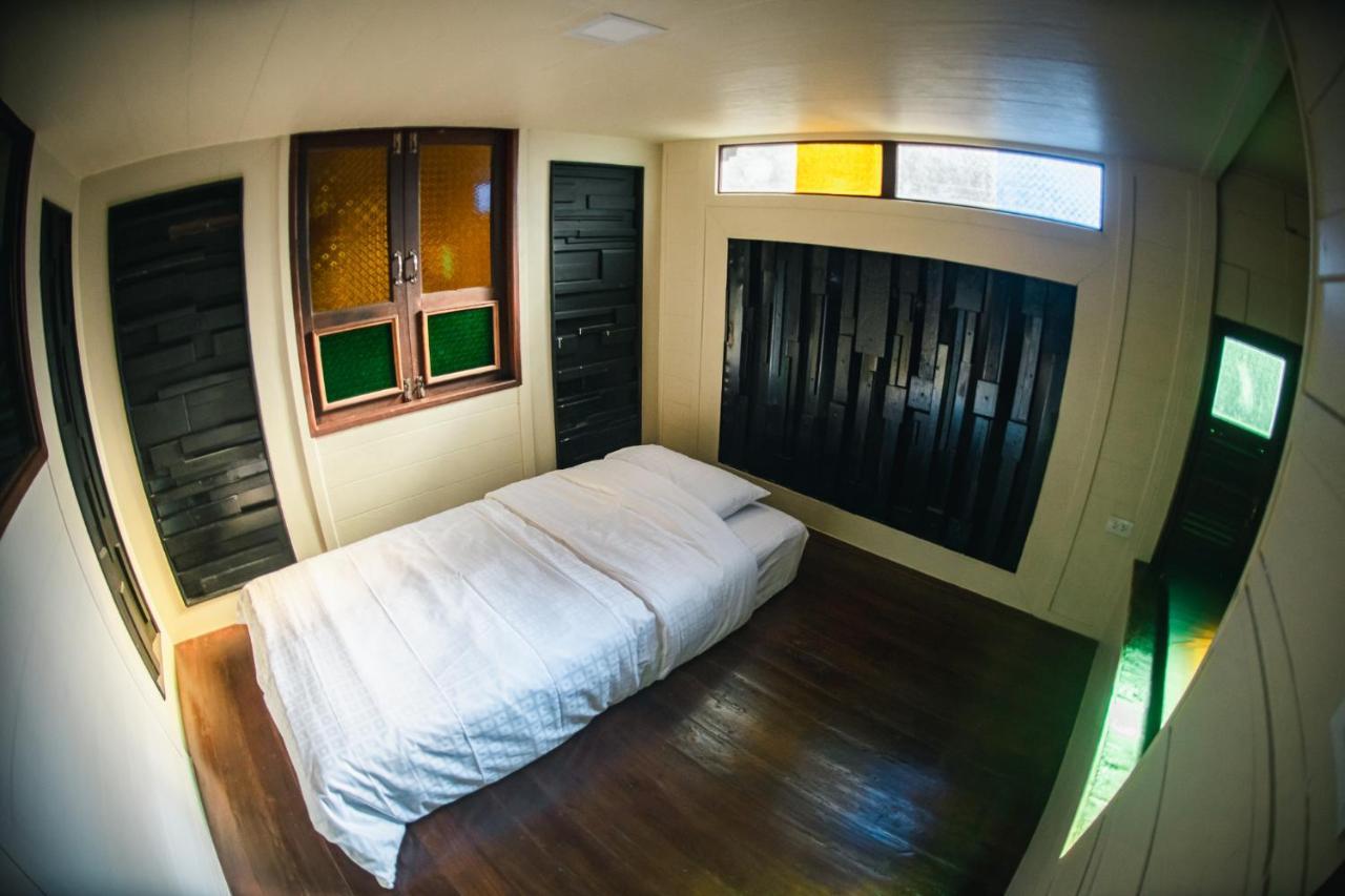 Suankaew​ Art​ Hostel​ Chonburi Extérieur photo
