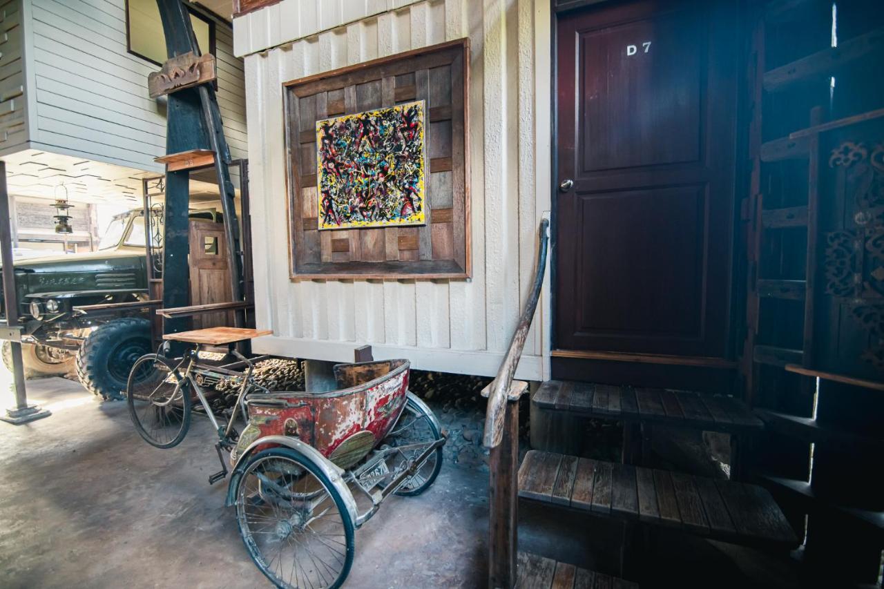 Suankaew​ Art​ Hostel​ Chonburi Extérieur photo